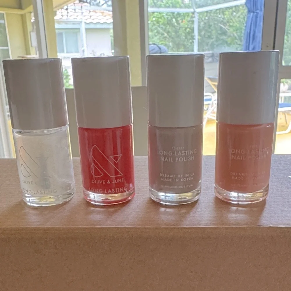 DO NOT BUY!! Bundle of 4 Nail Colors - NEW - Olive & June - Long Lasting